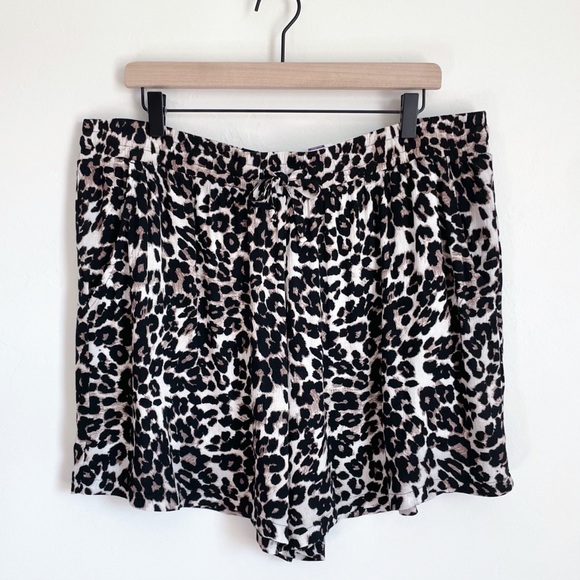 C. Wonder Pants - C. Wonder Leopard Print Cabana Shorts NEW